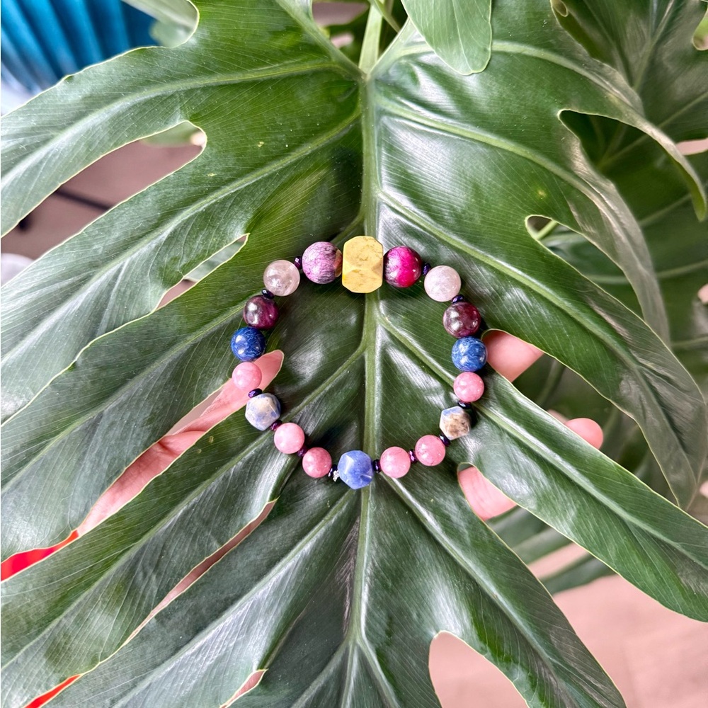 Grounding & nurturing bracelet